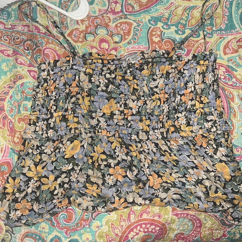American eagle floral blouse
